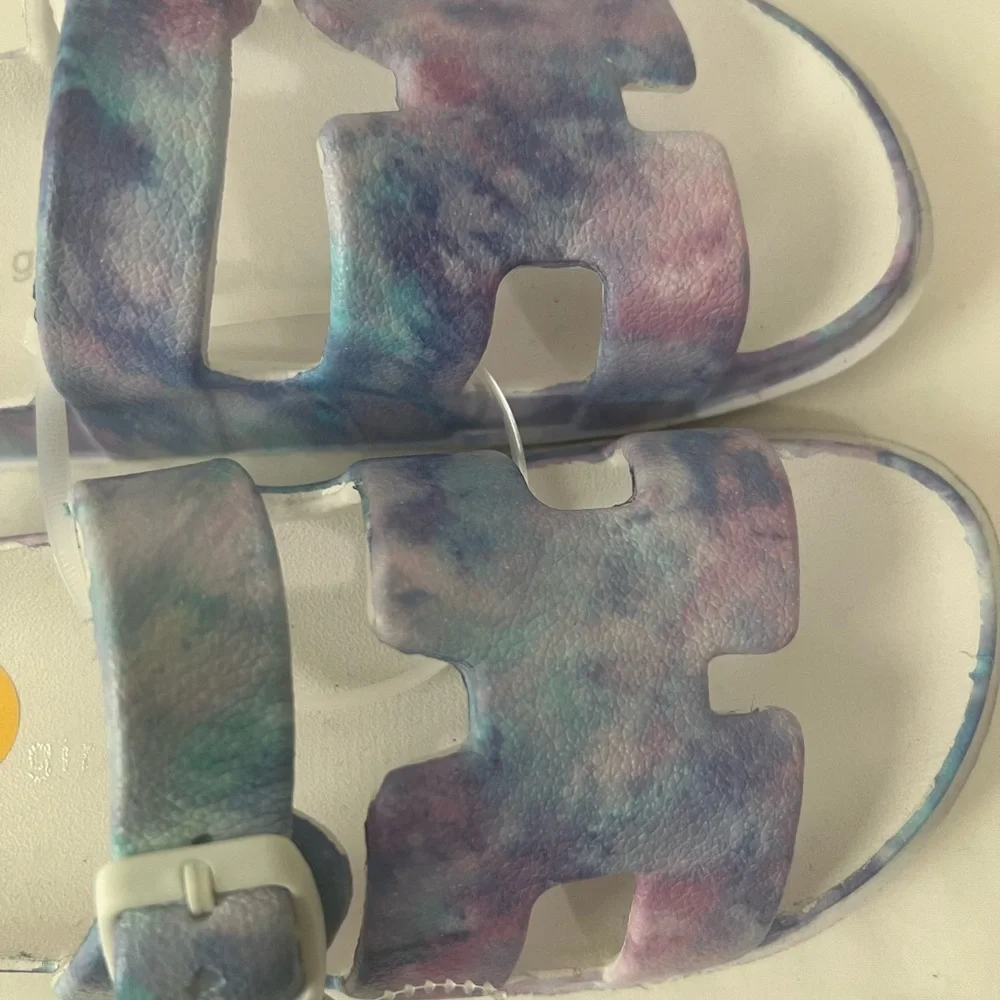 Madden Girl‎ Pastel Buckle Comfy Slides Sandals Brand New